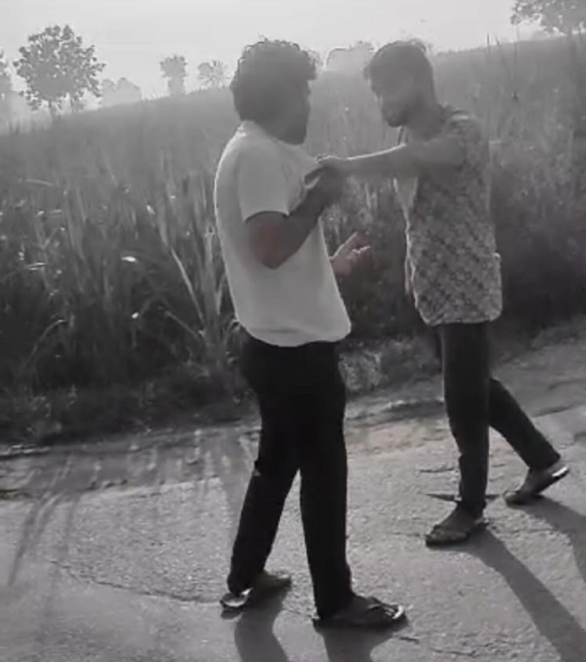 हथियार की नुमाइश