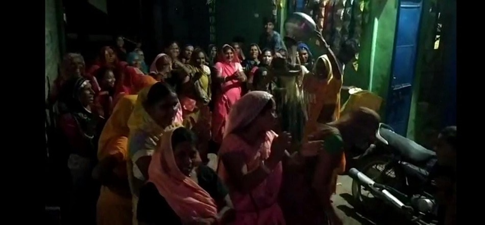 frog wedding for rain