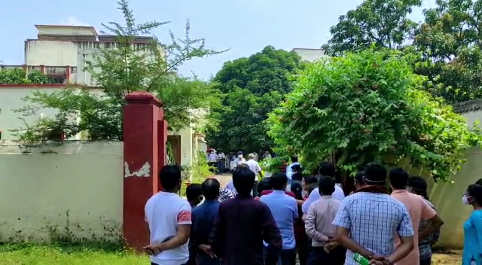 जांच में कई सवाल