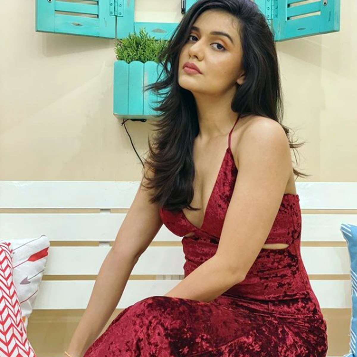 दिव्या अग्रवाल