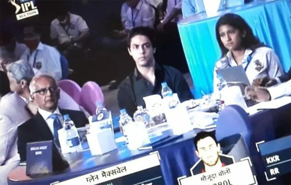  जाह्नवी मेहता और आर्यन खान