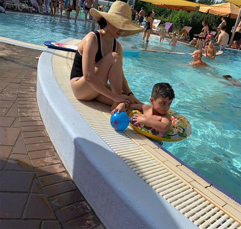 कंगना रनौत अपने भांजे के साथ