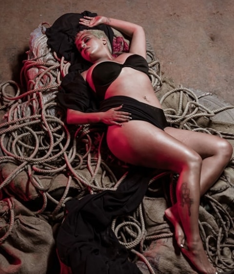  नेहा भसीन