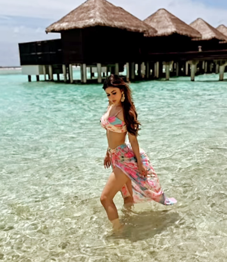 मौनी रॉय