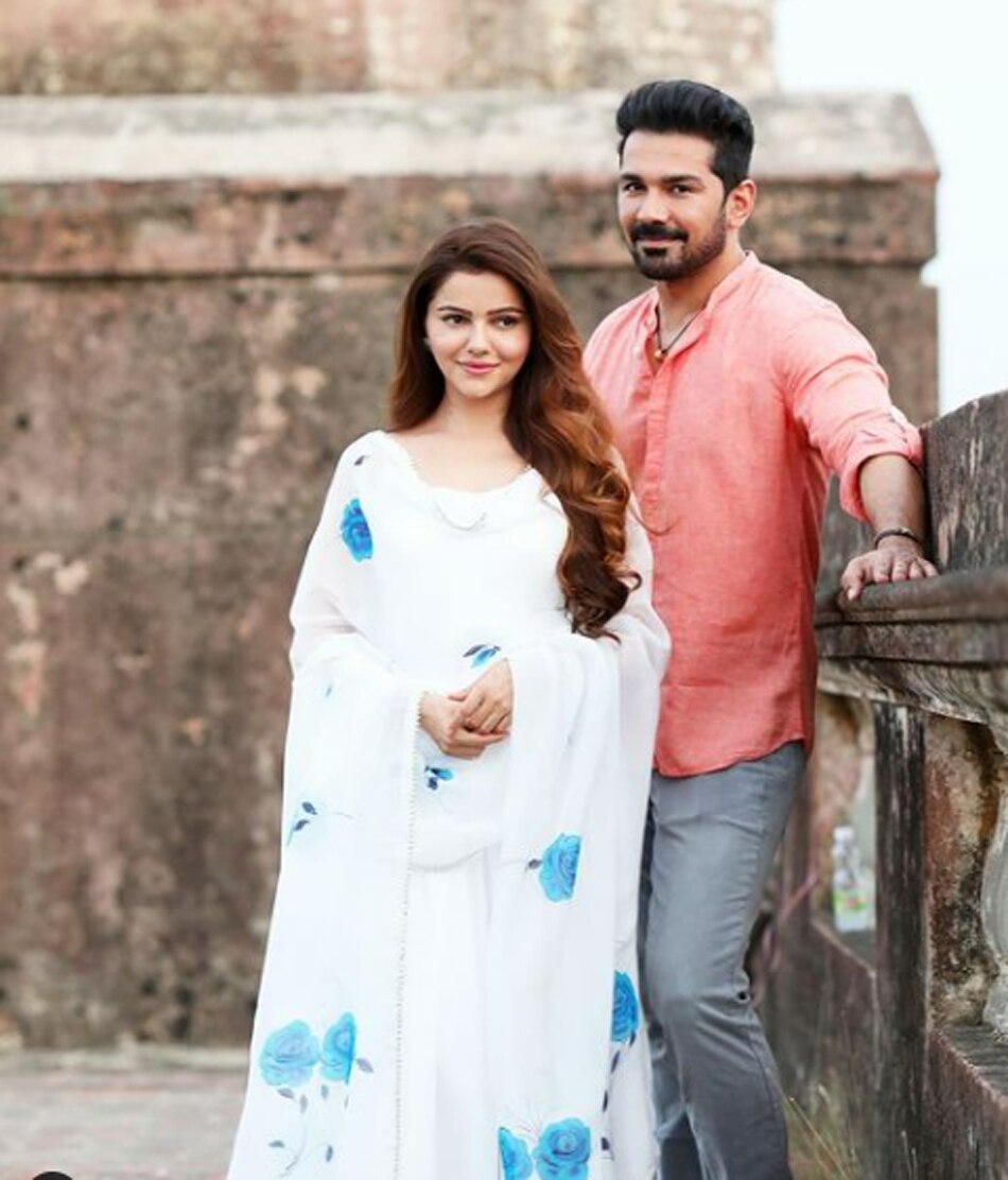 रुबीना-अभिनव