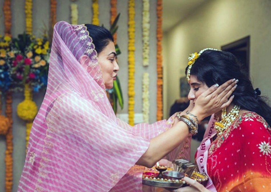 चारु असोपा