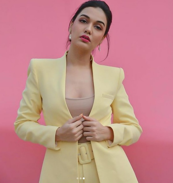 दिव्या अग्रवाल