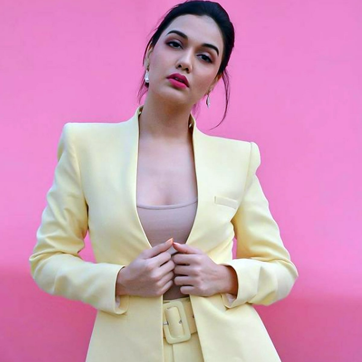 दिव्या अग्रवाल