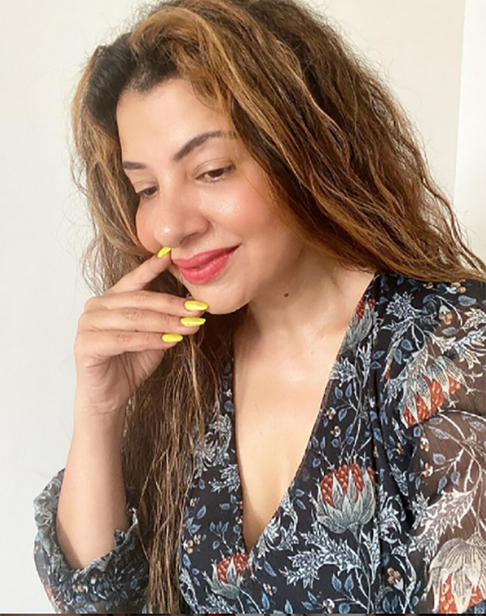 संभावना सेठ 