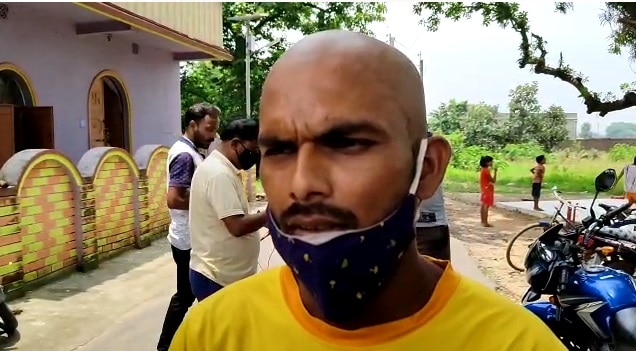 सिर मुंडवाने वाले लोग