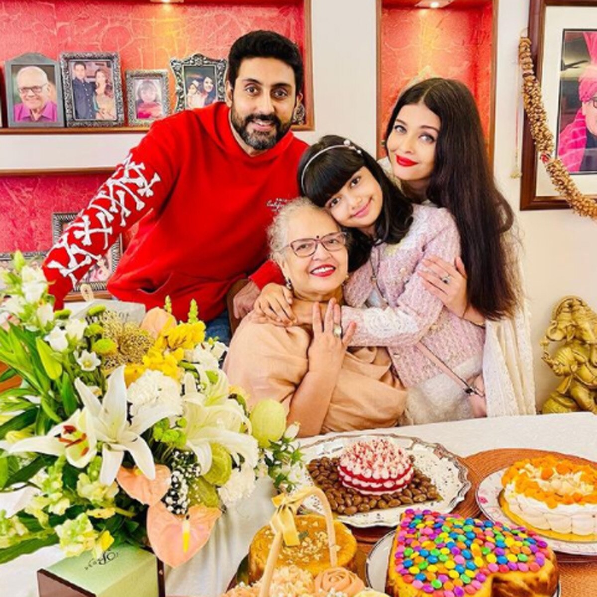 ऐश्वर्या राय-अभ‍िषेक बच्चन-आराध्या बच्चन 