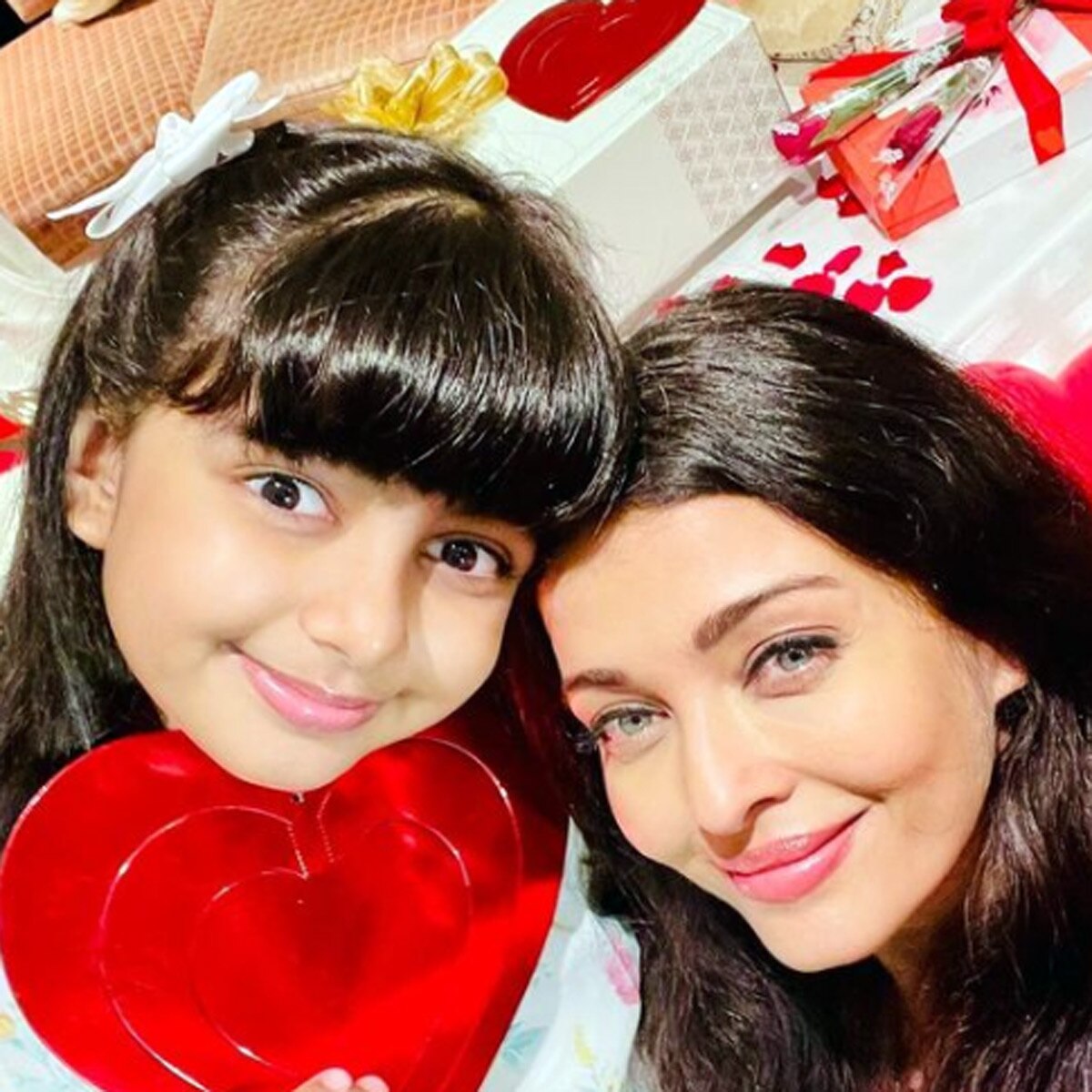 ऐश्वर्या राय-आराध्या बच्चन 