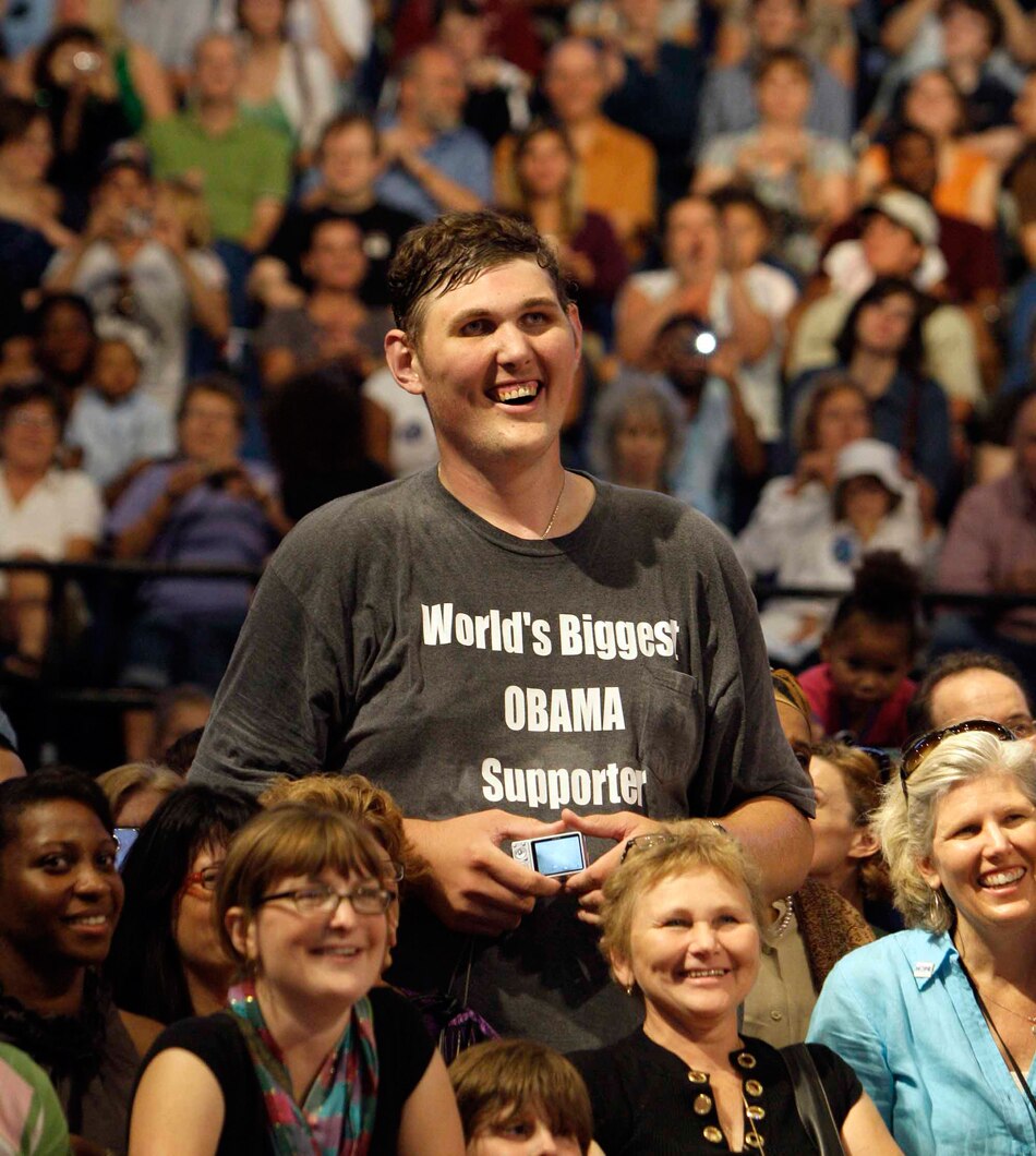 Tallest man in US dies 