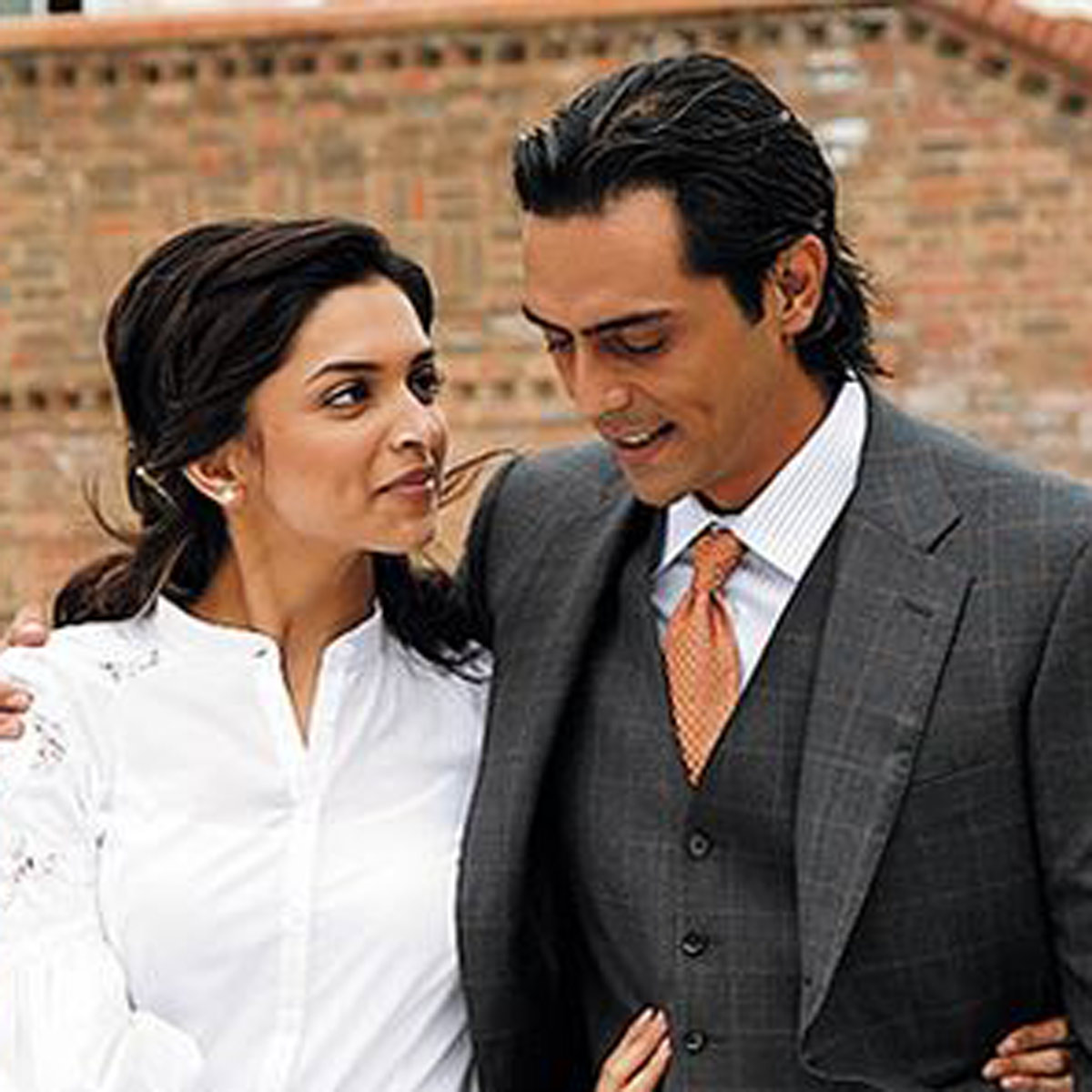 अर्जुन रामपाल संग दीपिका पादुकोण