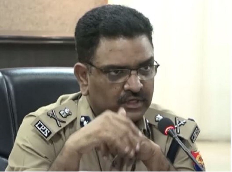 MBA student alleges molesting professor