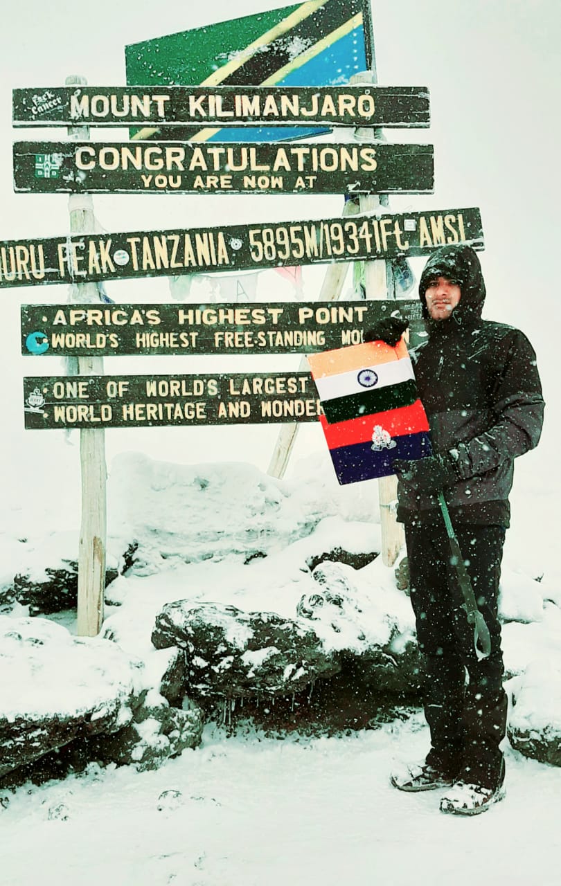 आशीष दीक्षित