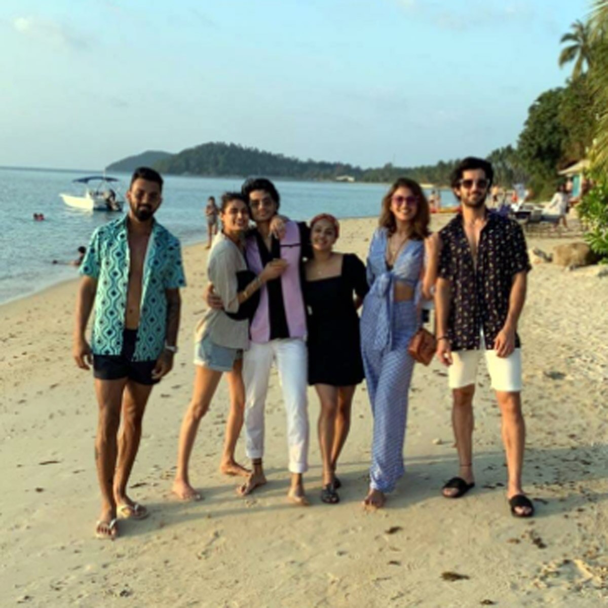 अथ‍िया शेट्टी-केएल राहुल 