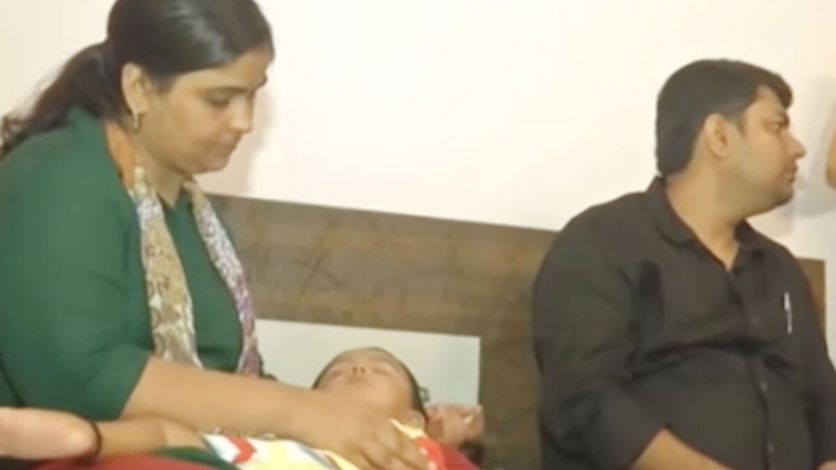 आयांश के पिता आलोक कुमार सिंह ने फेसबुक पर नया वीडियो अपलोड किया 