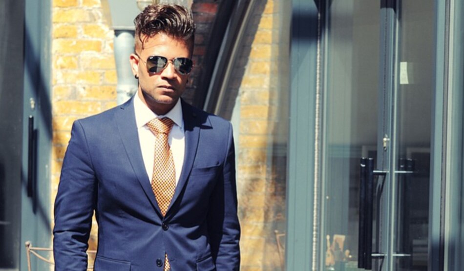 व्यक्ति8