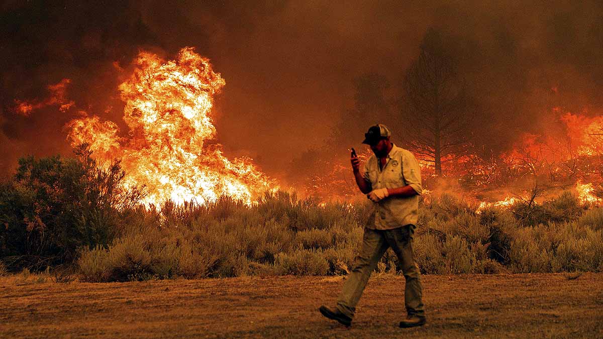 California Dixie Caldor Fire