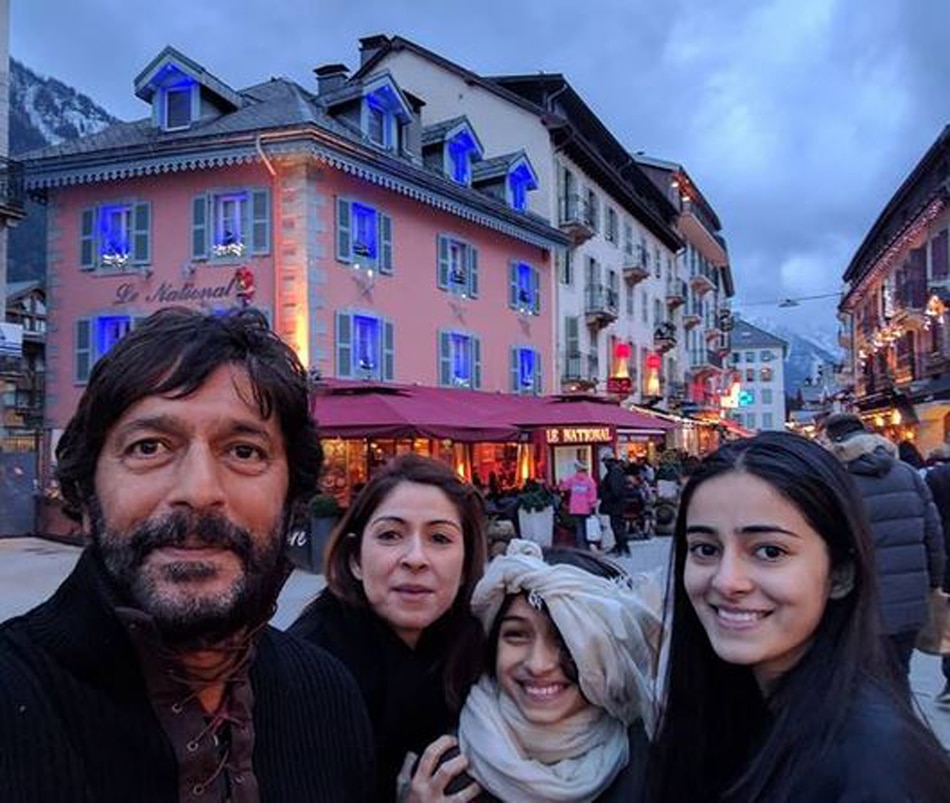 फैमिली संग चंकी पांडे