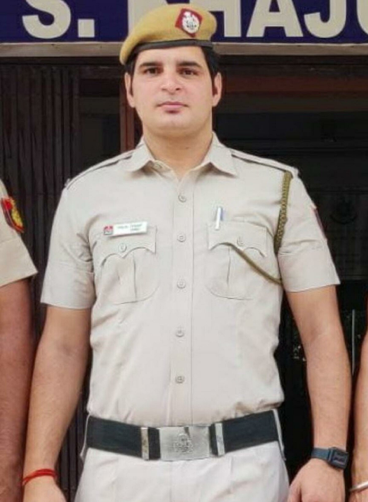 पुलिसकर्मी घायल