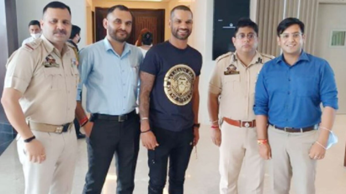 भगवान के दर पर पहुंचे भारतीय खिलाड़ी 