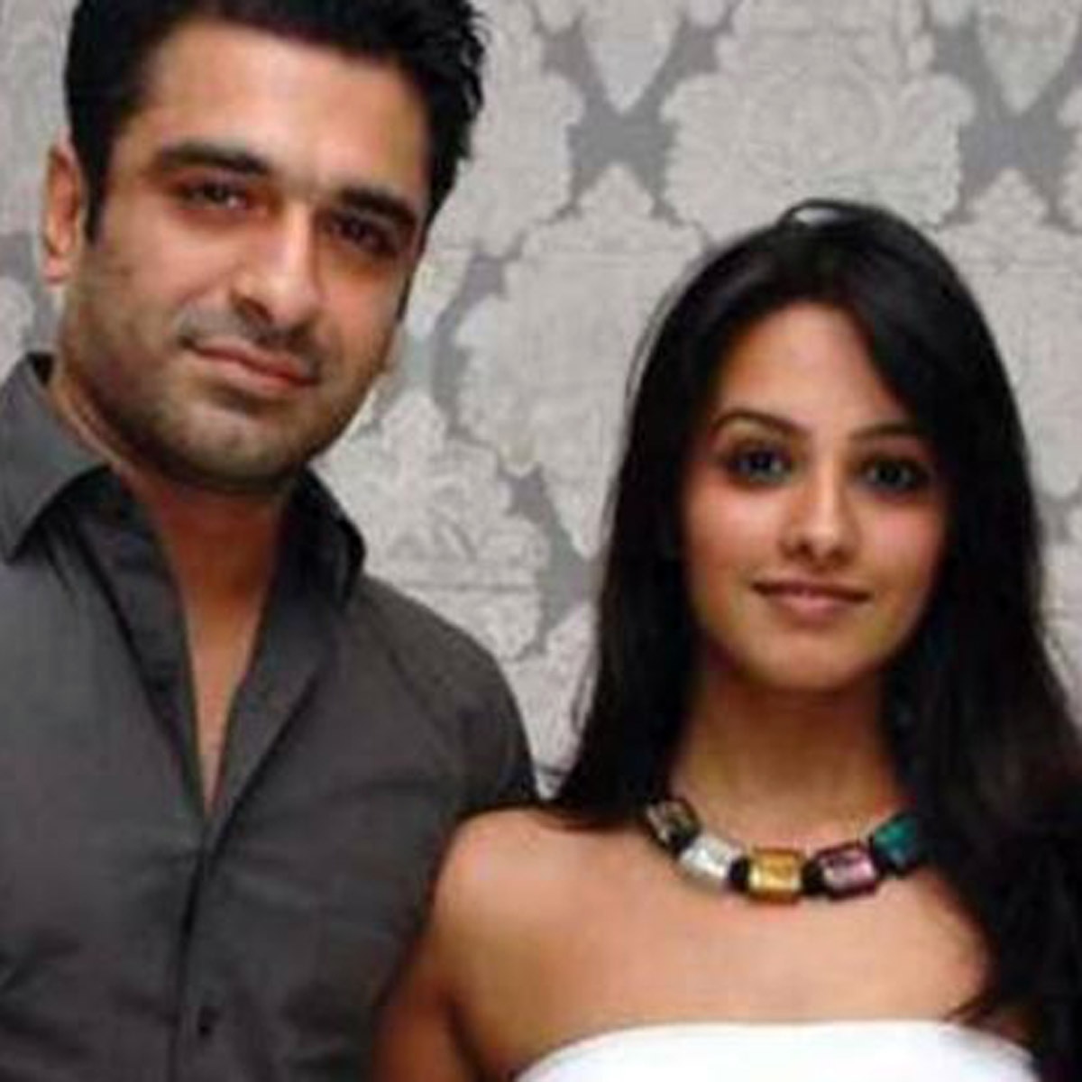 अनीता संग एजाज