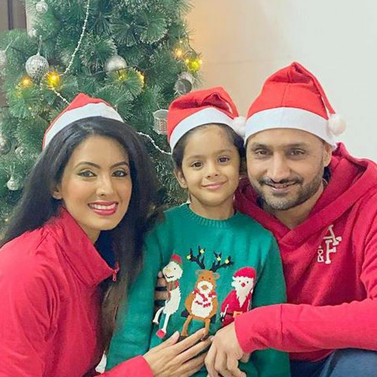 परिवार संग गीता बसरा