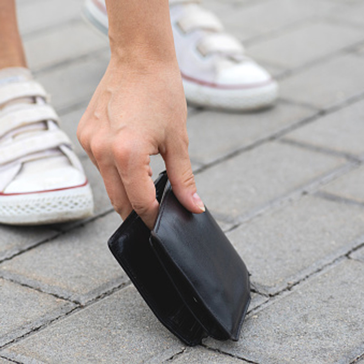 Pak man finds wallet 