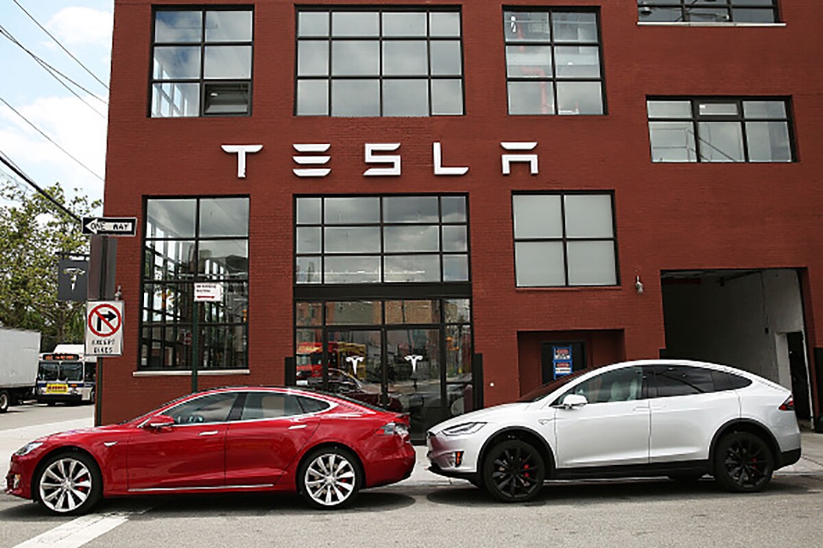 Tesla Autopilot Mode