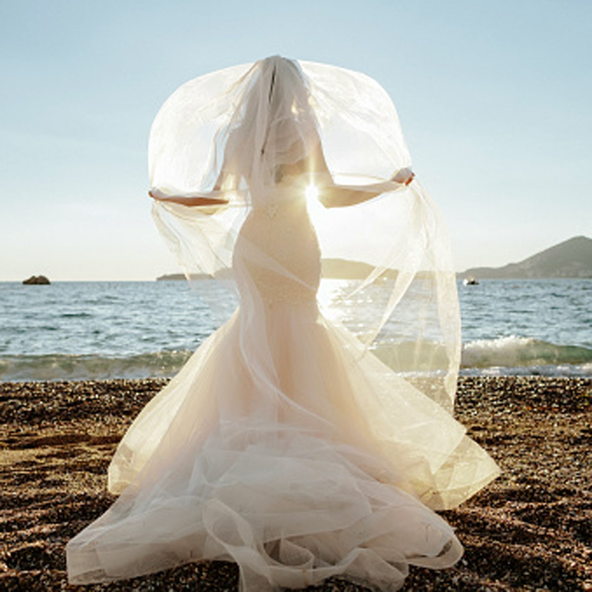 girl-marries herself