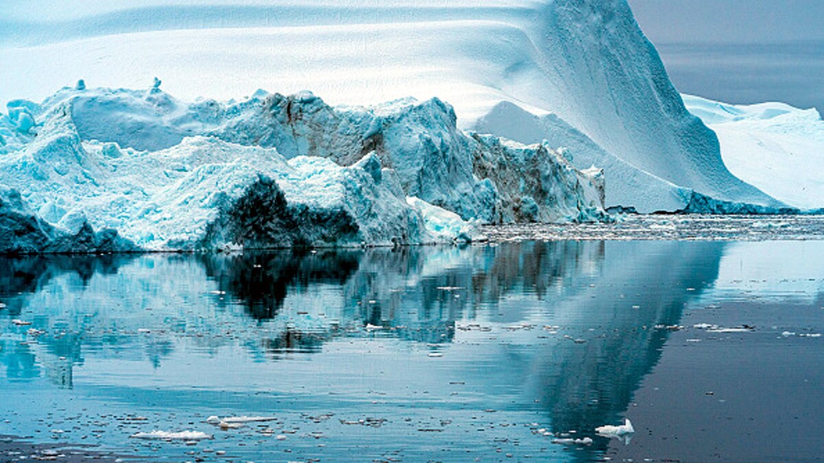 First Time Rain on Greenland Summit