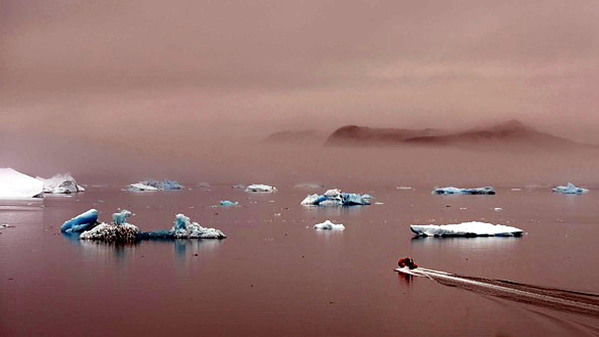 First Time Rain on Greenland Summit