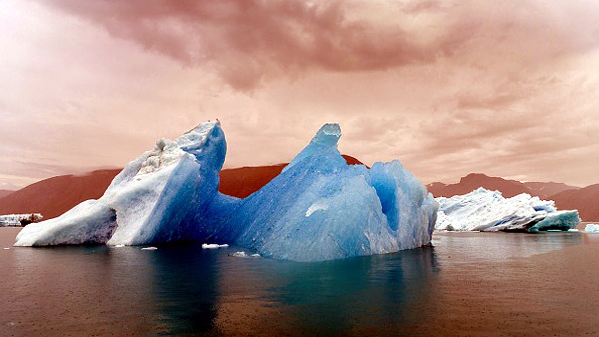 First Time Rain on Greenland Summit