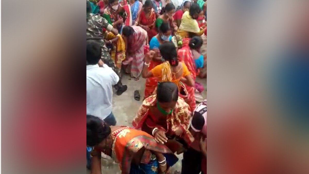 Hooghly stampede at duare sarkar camp many injured mamata sarkar