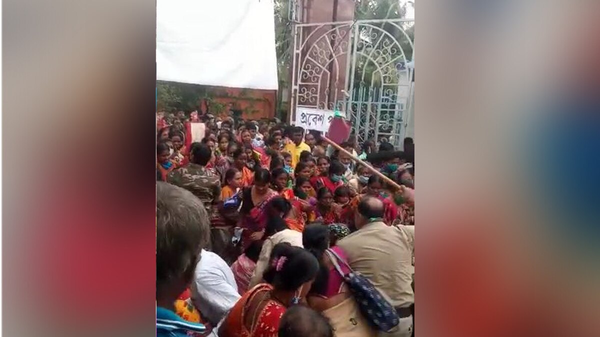 Hooghly stampede at duare sarkar camp many injured mamata sarkar