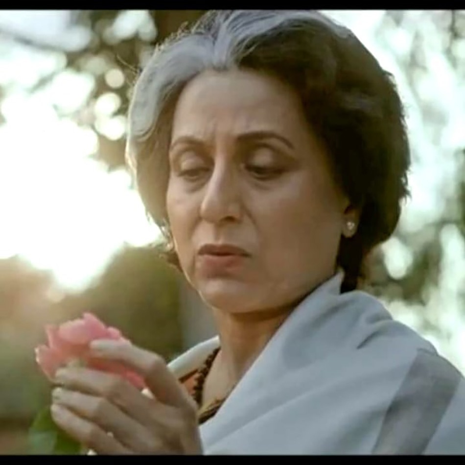 इंदिरा गांधी रोल