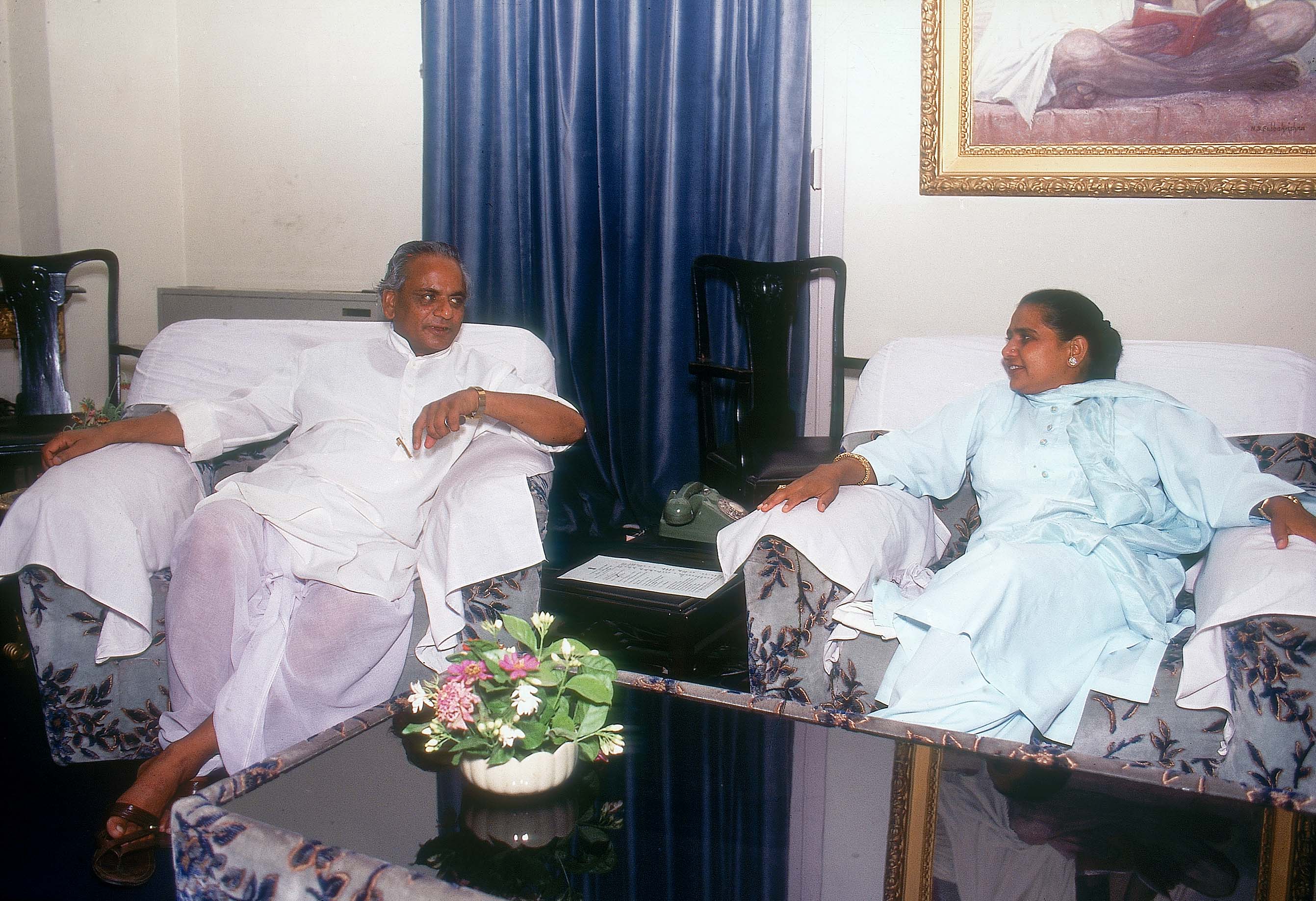 बसपा प्रमुख मायावती के साथ कल्याण सिंह