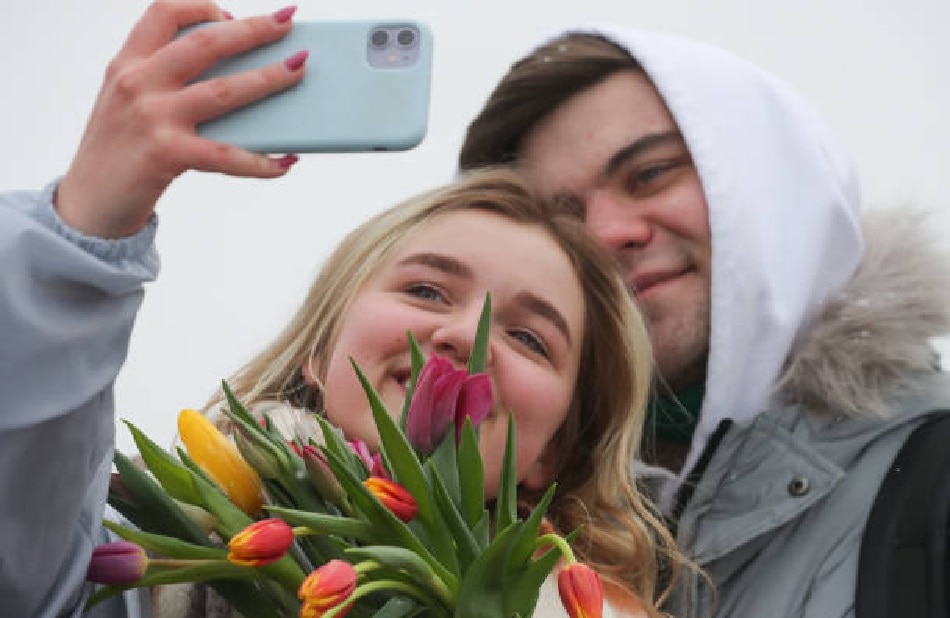 पार्टनर के साथ मजबूत रिश्ते पर नई स्टडी