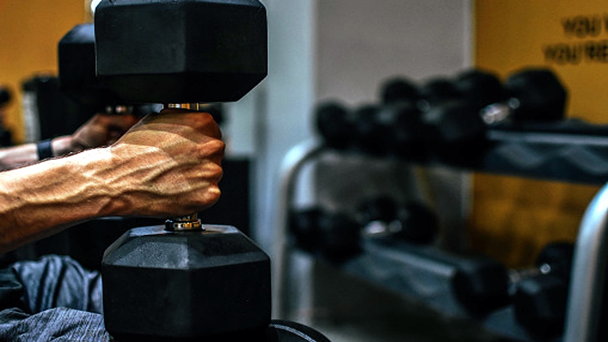 Humans growing Extra Artery