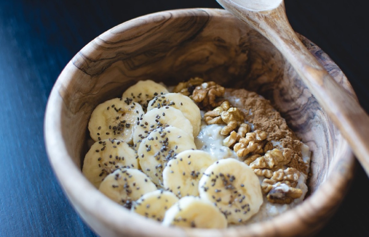 दूध और केला एकसाथ खाने के नुकसान