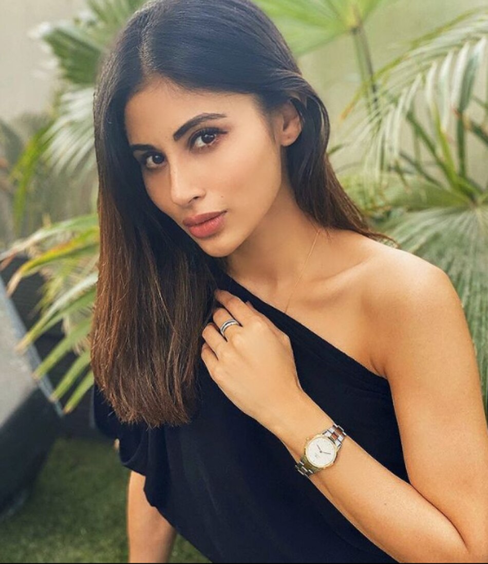 मौनी रॉय 