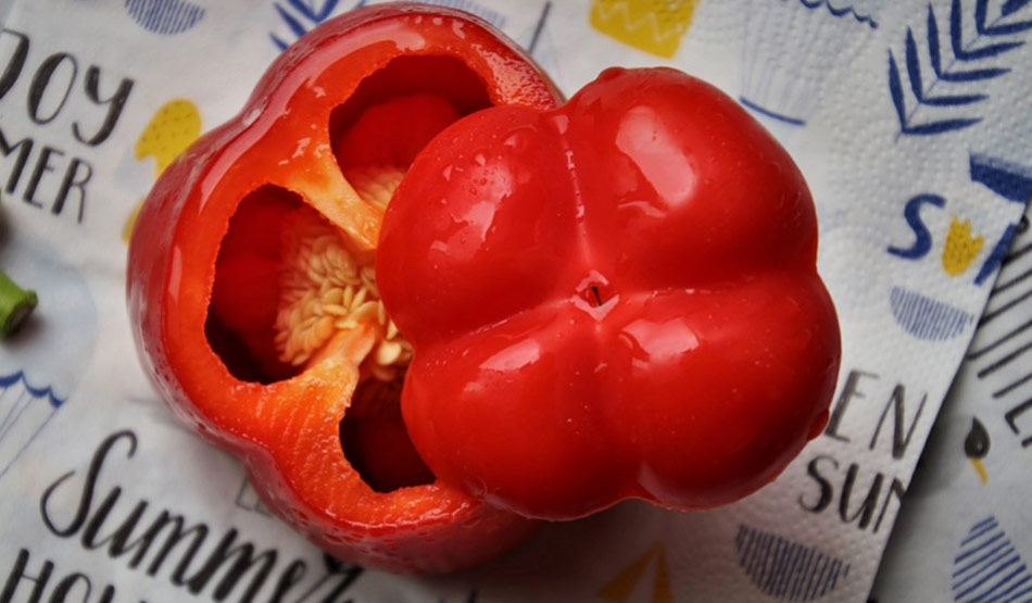 लाल शिमला मिर्च