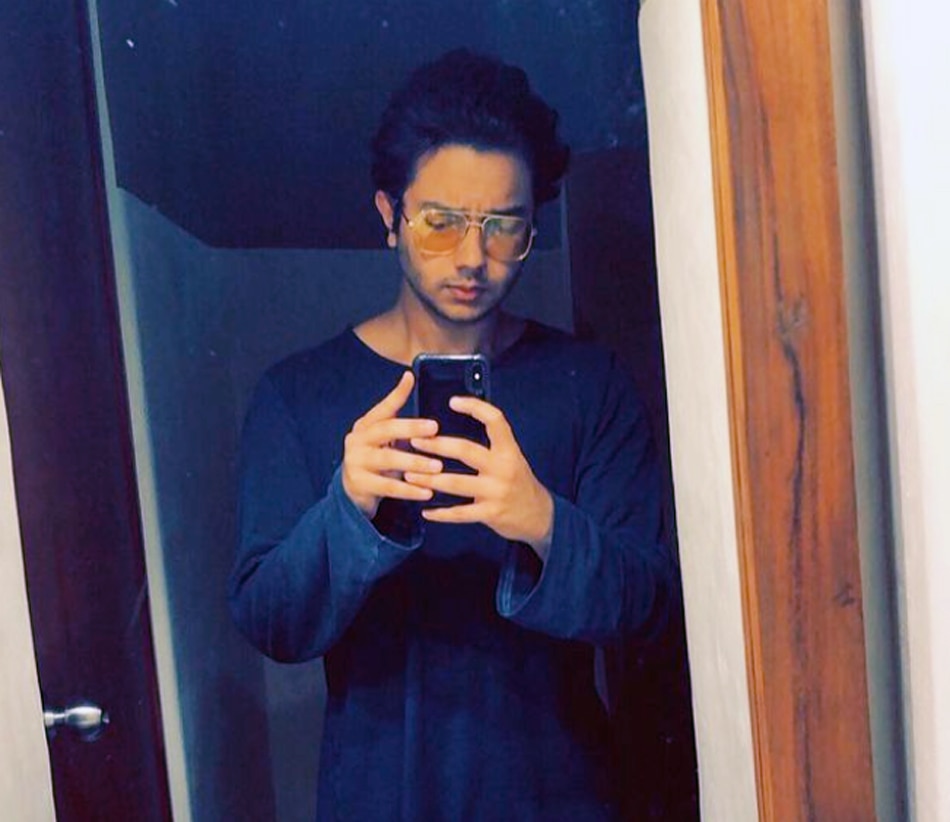 निर्वाण खान 