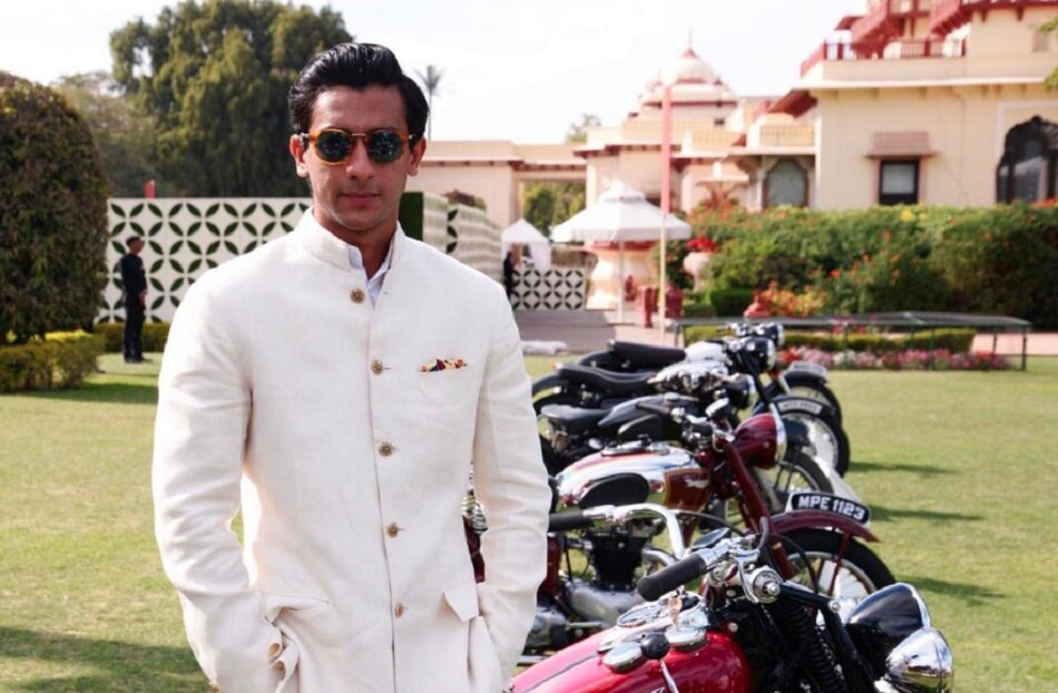 रॉयल क्लास फैमिली का गजब स्वैग