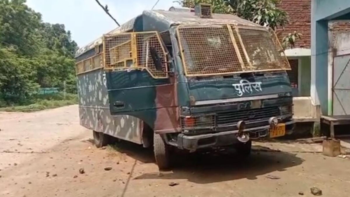  पुलिस कस्टडी में युवक की मौत पर ग्रामीणों का फूटा गुस्सा