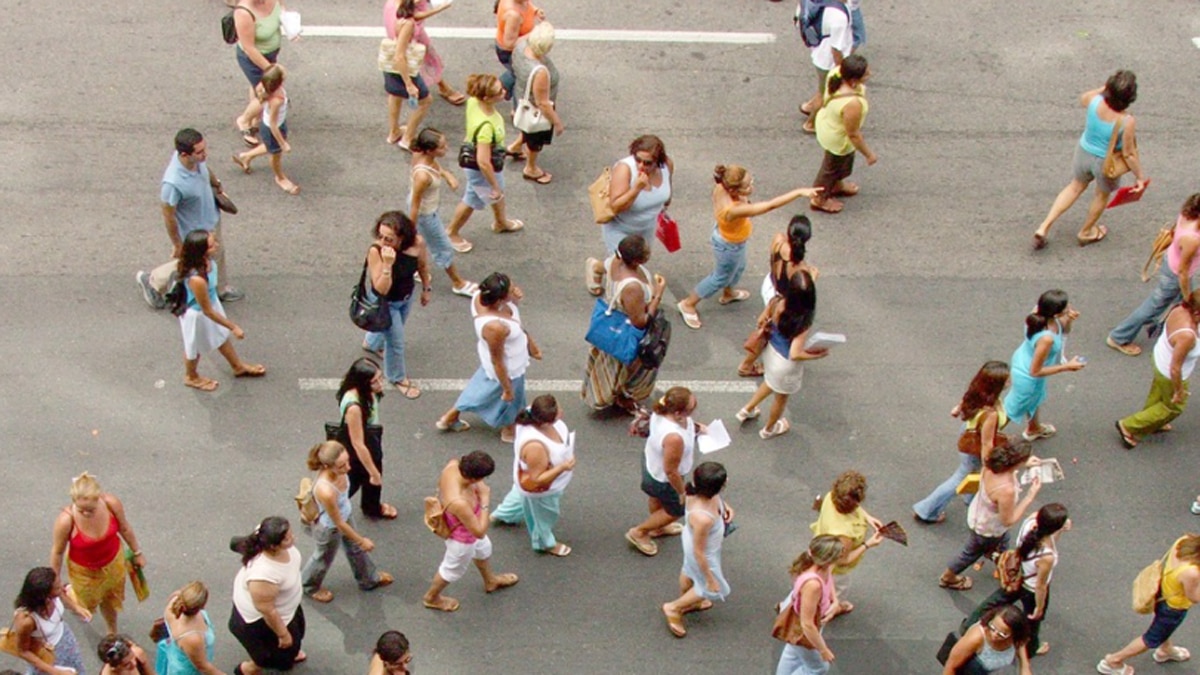 जज के खिलाफ प्रदर्शन