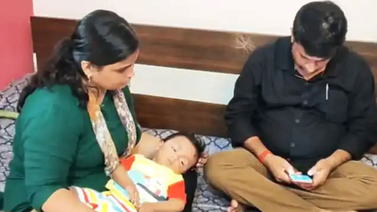 आयांश के पिता आलोक कुमार सिंह ने फेसबुक पर नया वीडियो अपलोड किया 