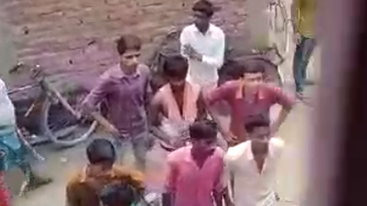  कोचिंग छात्राओं से छेड़खानी के बाद जबरदस्त बवाल